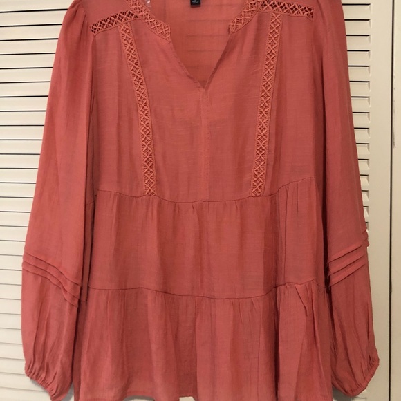 Zac & Rachel NWT Long Sleeve V-neck Top In Size Large. Color is Apricot Brandy. - Picture 6 of 13